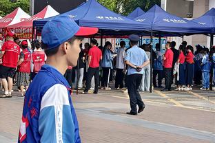 图片报：萨内已22场没有进球，他最近数周都受髌腱和髋部伤病困扰